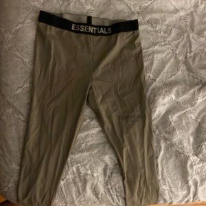 Essentials leggings